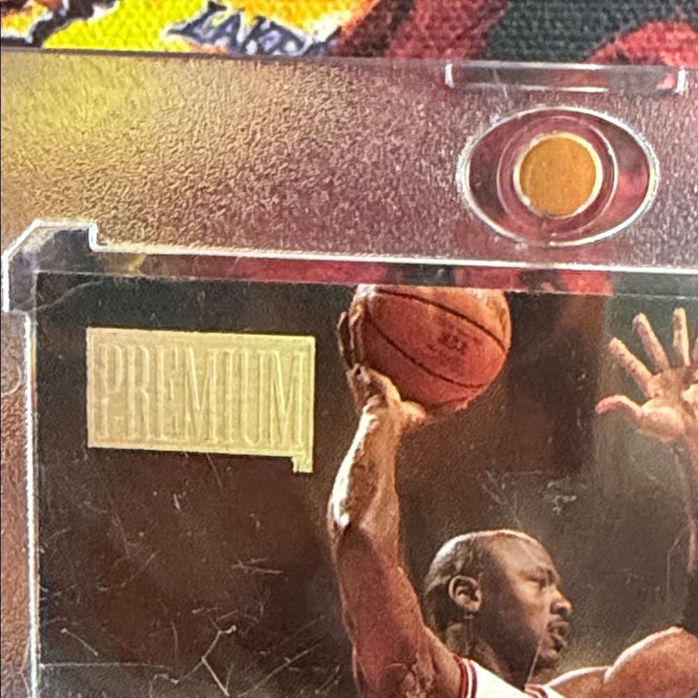 Michael Jordan Skybox Premium 1997 #29 - Picture 2 of 5
